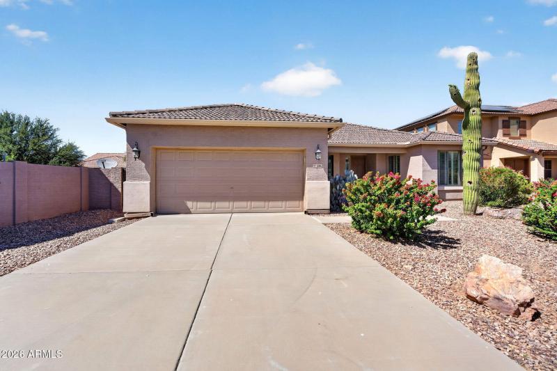2-web-or-mls-003E Prickly Pear Pl