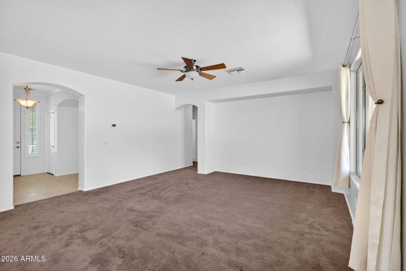 5-web-or-mls-015E Prickly Pear Pl