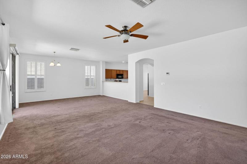 8-web-or-mls-018E Prickly Pear Pl