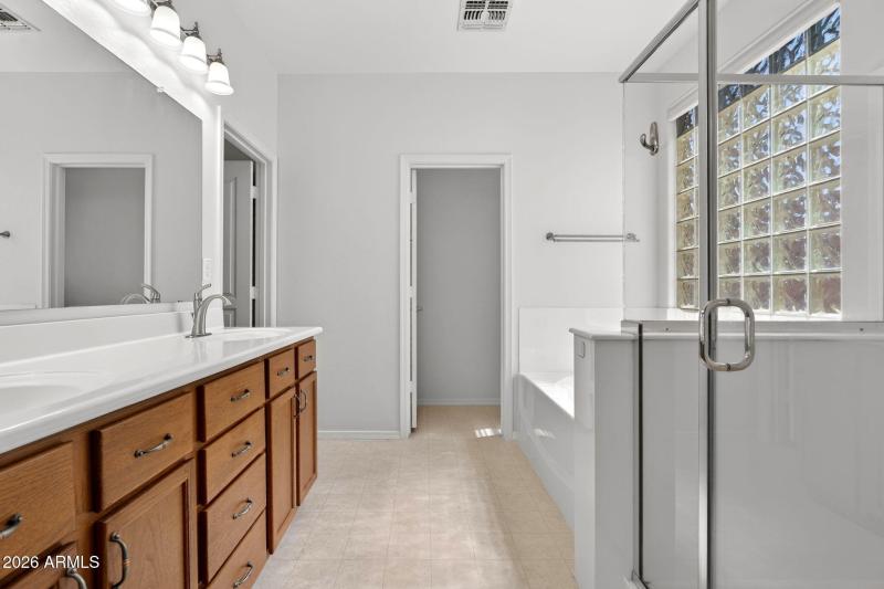 22-web-or-mls-023E Prickly Pear Pl