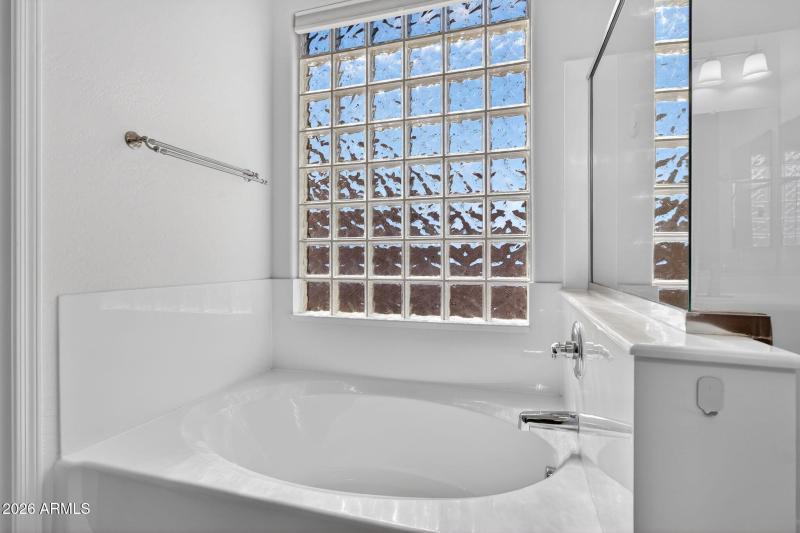 25-web-or-mls-026E Prickly Pear Pl