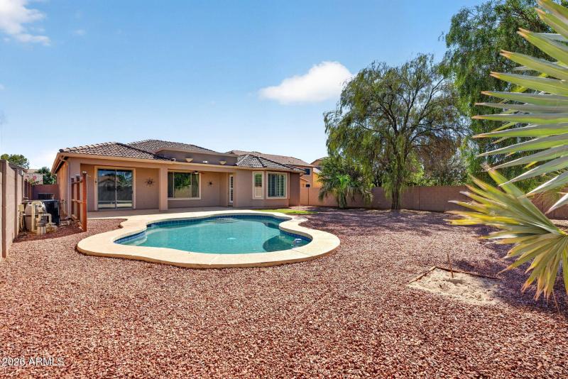 38-web-or-mls-041E Prickly Pear Pl