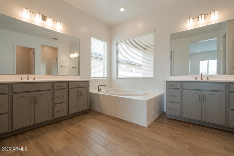 Tri Pointe Abel Ranch 308 - Primary Bath
