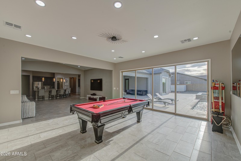 Family Room #2-pic 2