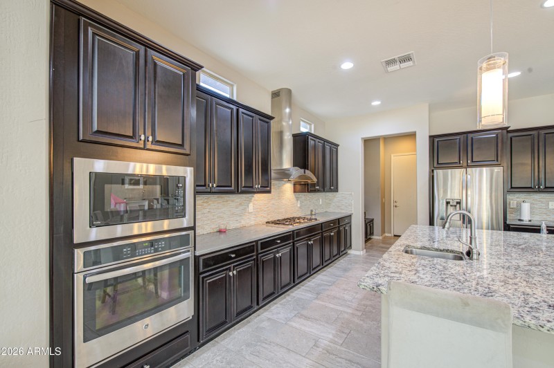 Kitchen 6