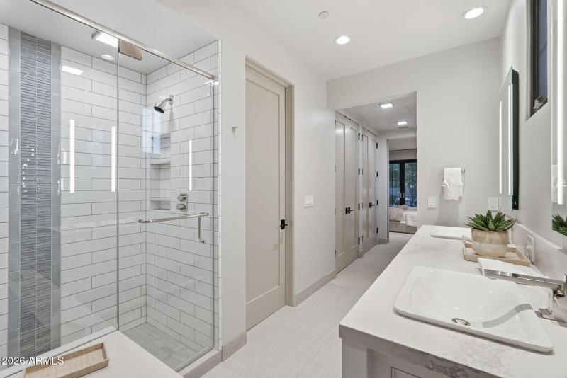 023_Guest Ensuite