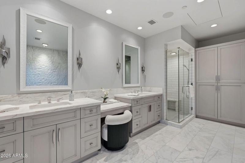 030_Primary Ensuite