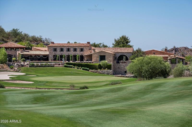 069_Clubhouse Golf Course