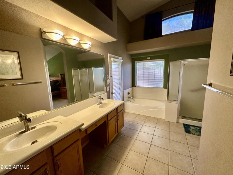 Owners bath
