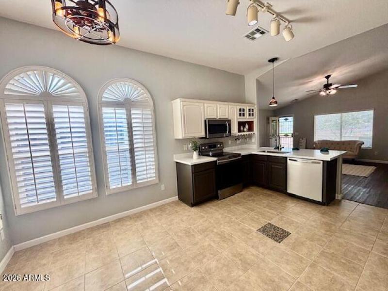 Spacious Kitchen