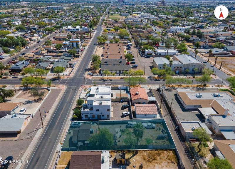 1025 East Roosevelt Street - Property Di