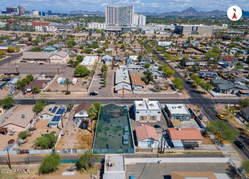1025 East Roosevelt Street - Property Di