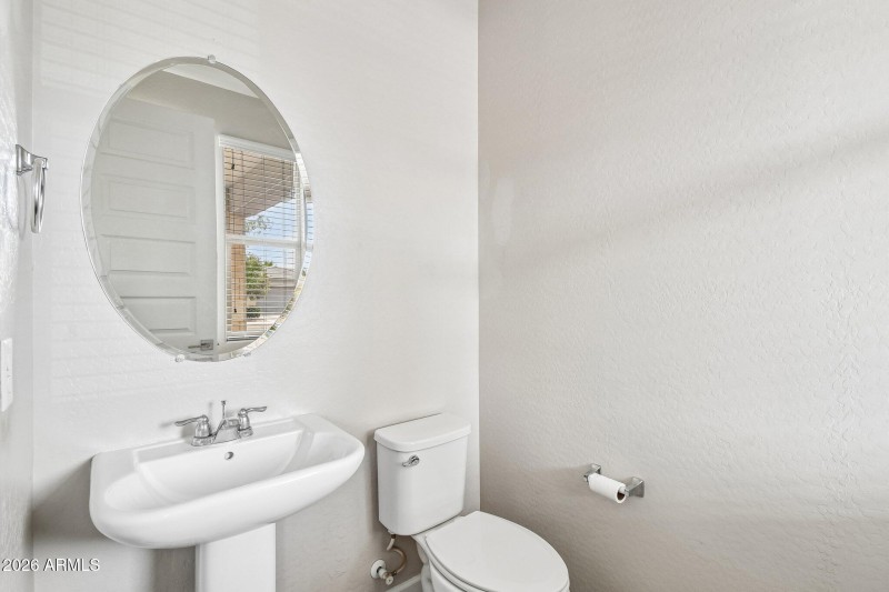 9-web-or-mls-N 145th Ave-S2304-009