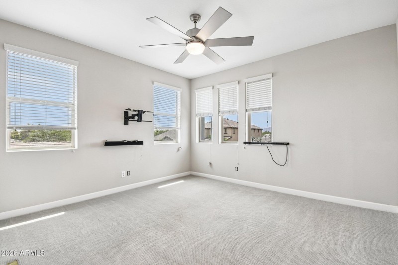 10-web-or-mls-N 145th Ave-S2304-010
