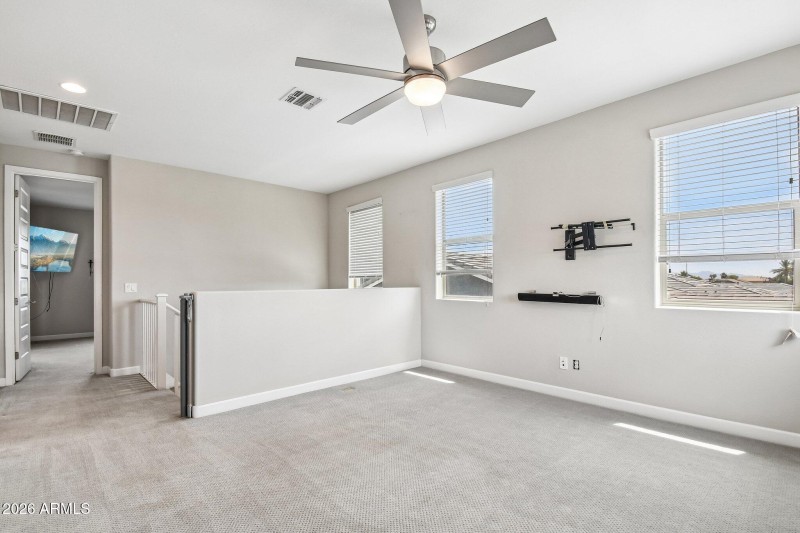 11-web-or-mls-N 145th Ave-S2304-011