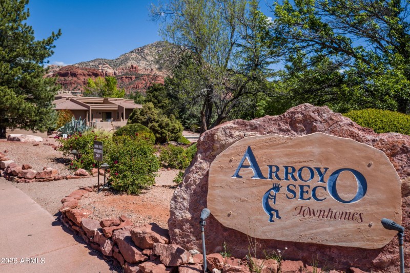 Arroyo Seco sign