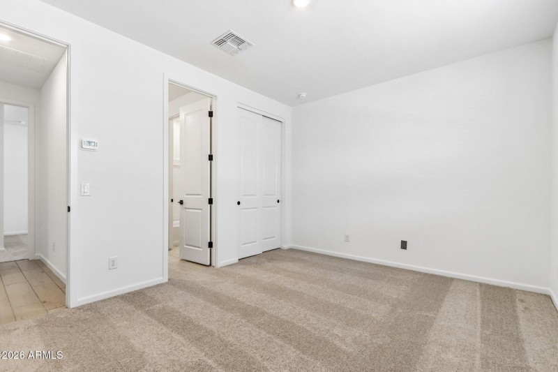 16-web-or-mls-W Brown St-S2304-016