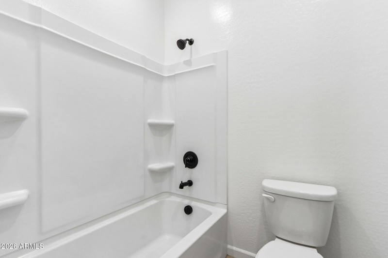 19-web-or-mls-W Brown St-S2304-019