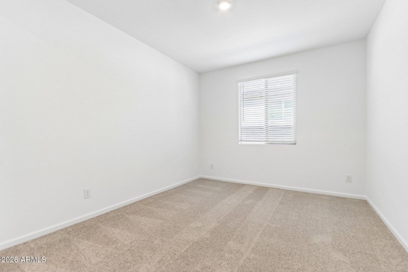 24-web-or-mls-W Brown St-S2304-024