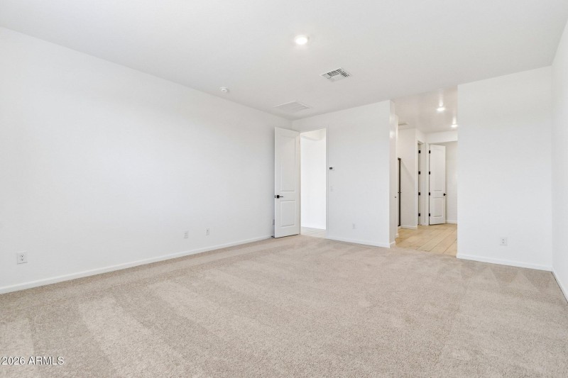 33-web-or-mls-W Brown St-S2304-033