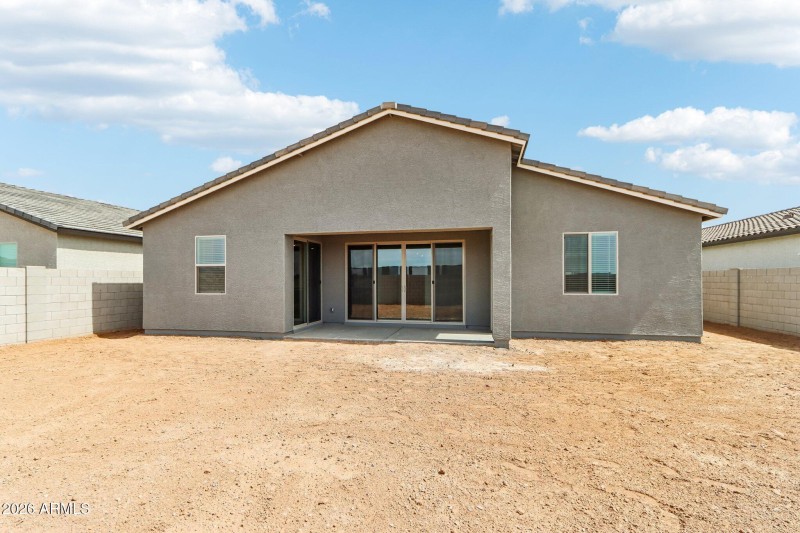 38-web-or-mls-W Brown St-S2304-038