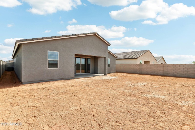 39-web-or-mls-W Brown St-S2304-039