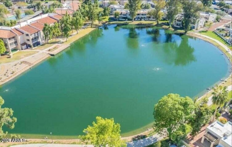 LAKEVIEW 3