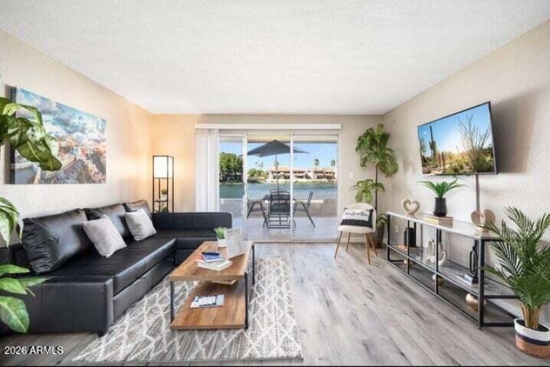 LIVING ROOM 1