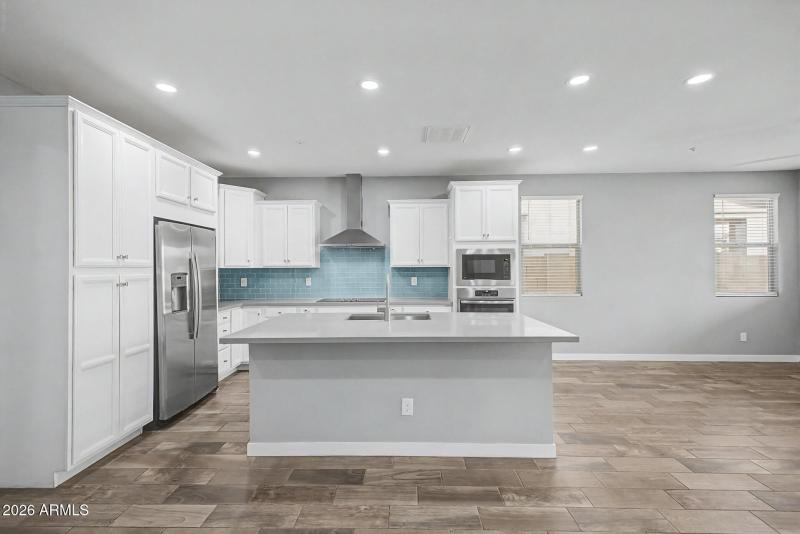 13 Loma Vista