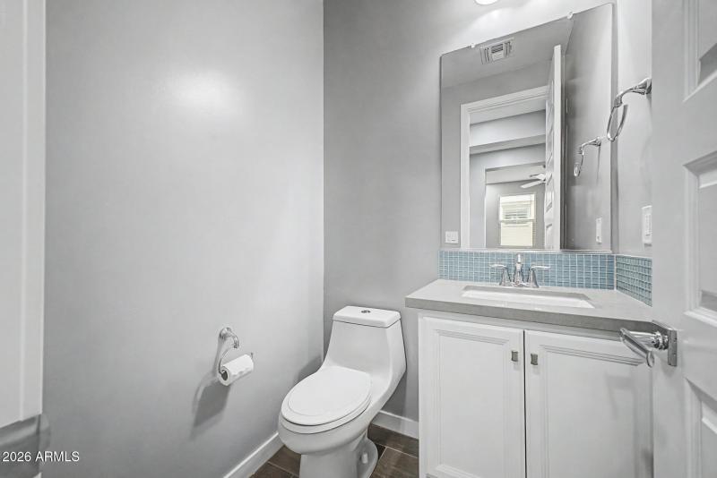 17 Loma Vista