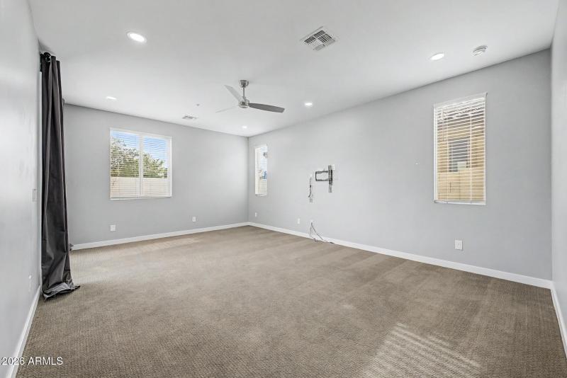 36 Loma Vista