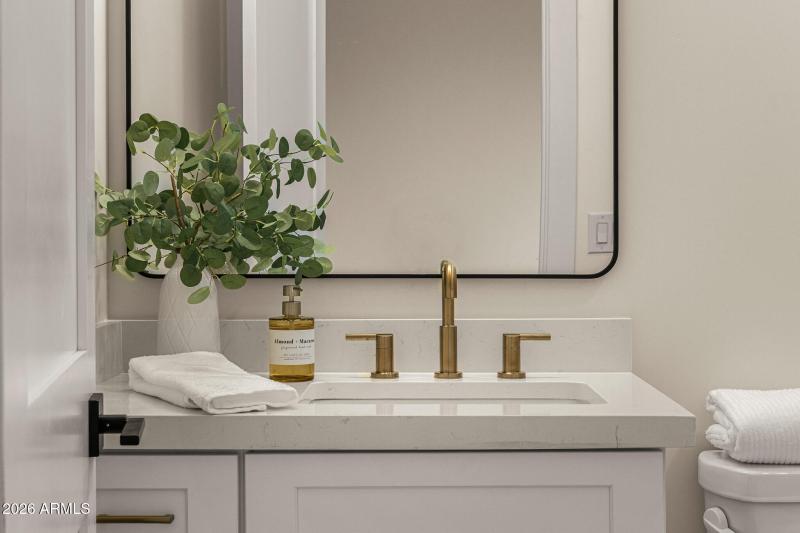 guest bath1