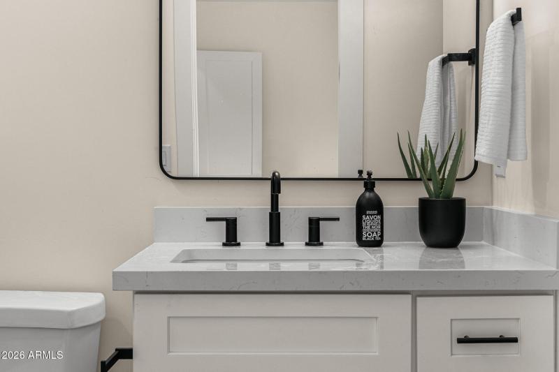 guest bath3