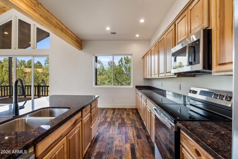2759PantherCir-Overgaard-AZ-15