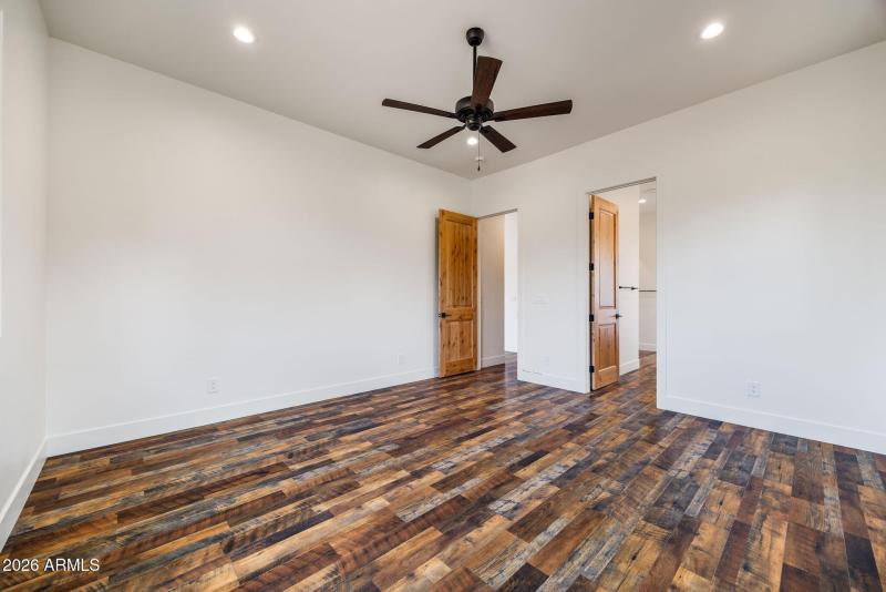2759PantherCir-Overgaard-AZ-17