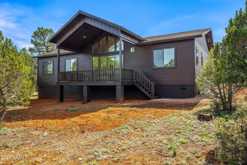 2759PantherCir-Overgaard-AZ-33