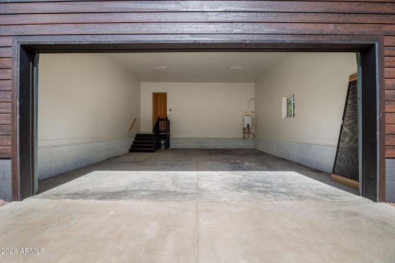 2759PantherCir-Overgaard-AZ-36