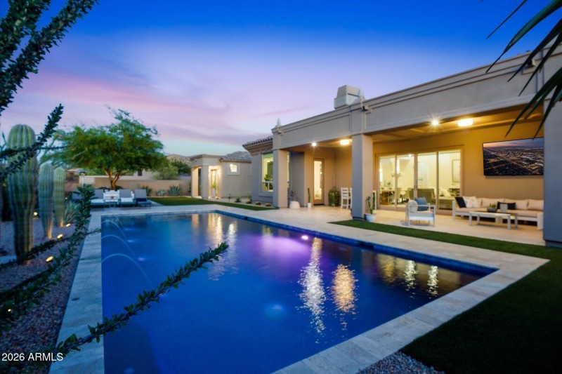 Seamless Indoor-Outdoor Living