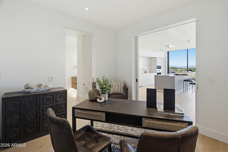 4849 N Camelback Ridge Dr B404-15