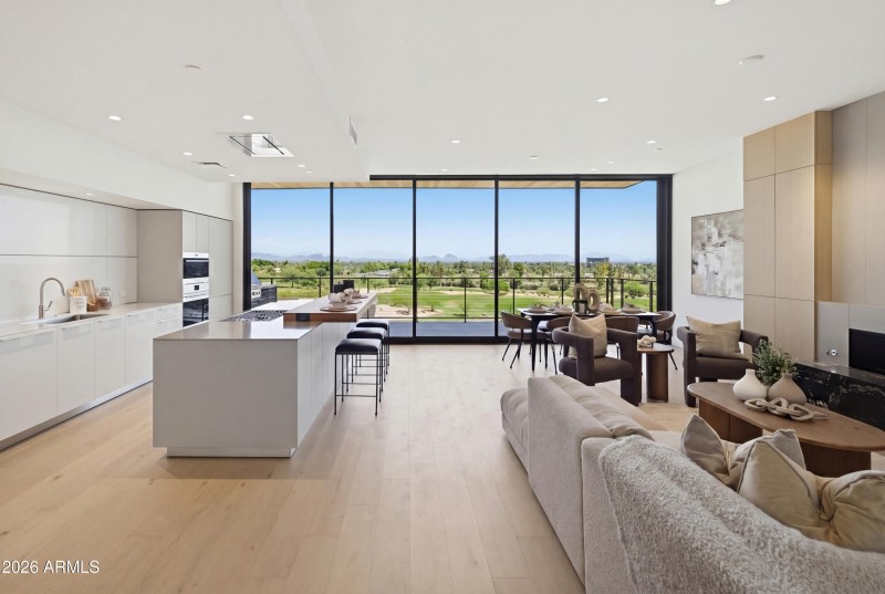 4849 N Camelback Ridge Dr B404-20