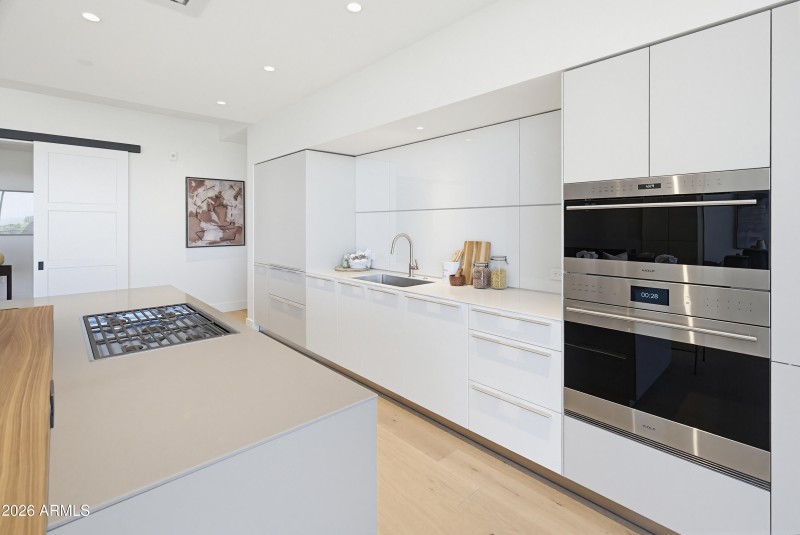 4849 N Camelback Ridge Dr B404-26