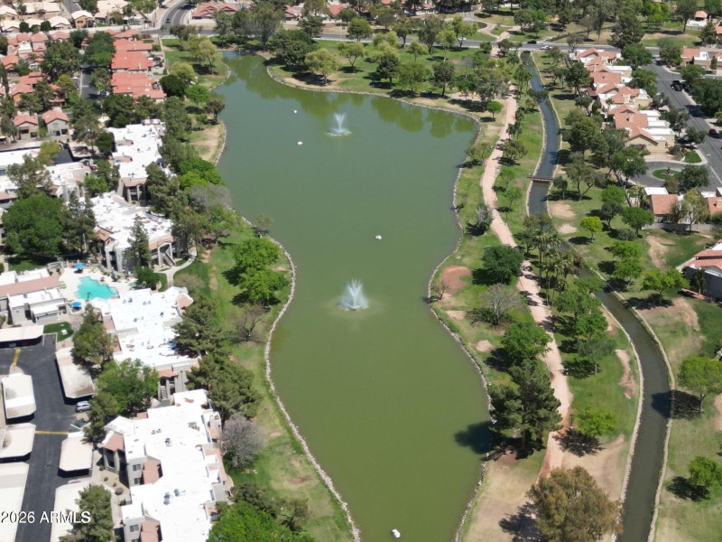 lake and park across gila sprins fountai