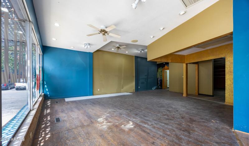 Large Open Front Area Ground Level