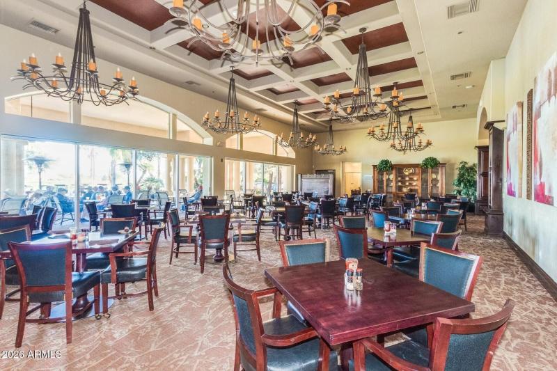 Indoor & Outdoor Dining