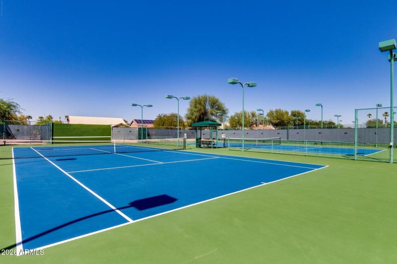 Tennis & Pickle Ball Courts