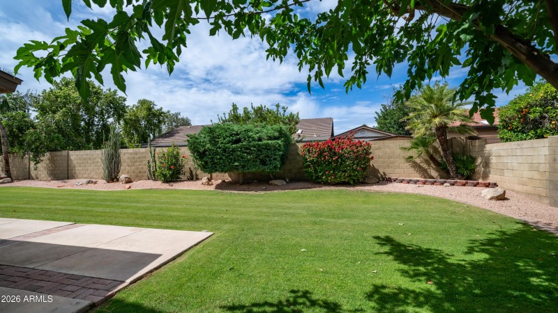 6620 W Redfield Rd Exterior-8
