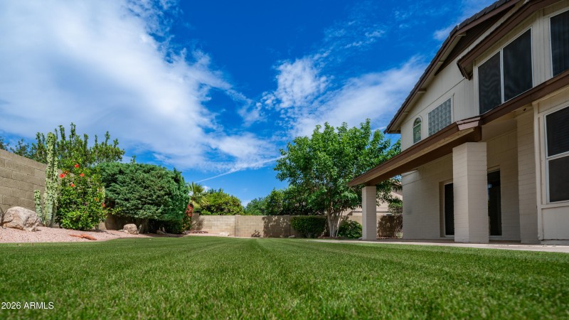 6620 W Redfield Rd Exterior-13