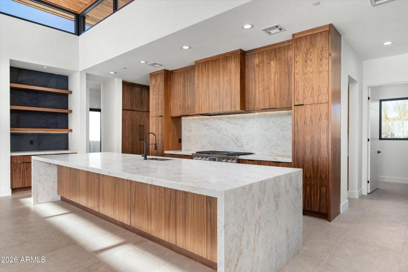 017_Kitchen