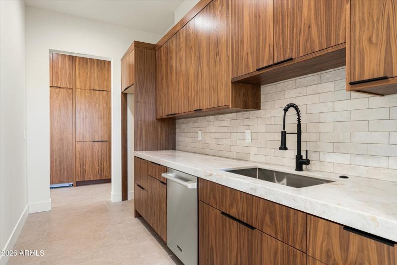 036_ Butlers Pantry