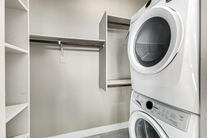 Laundry / Walk-In Closet